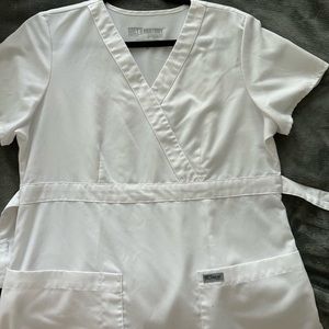 Grays anatomy medium white top